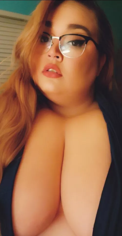 Good morning! Who is up? 😘 by ArcticBunBun123