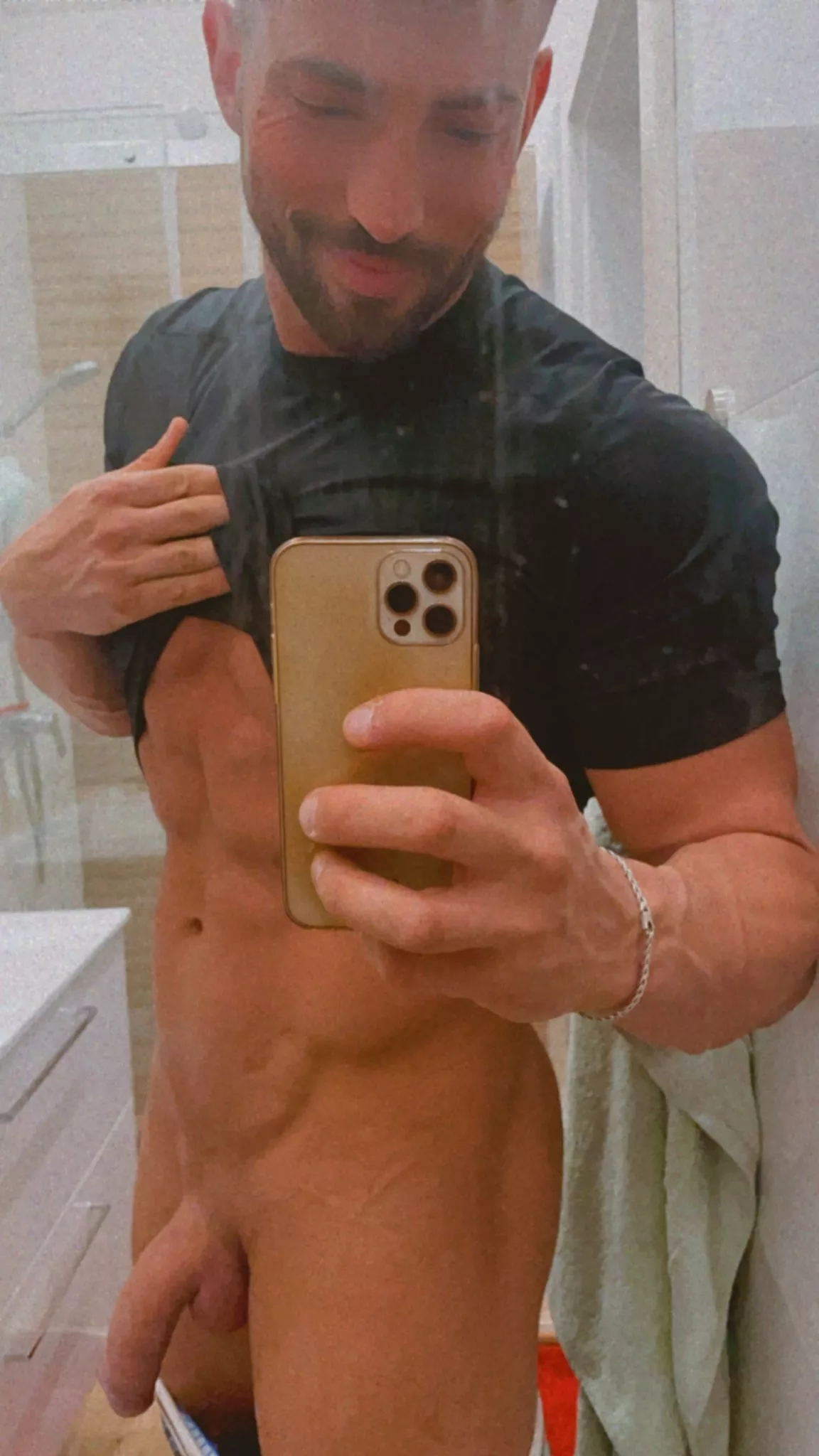 good night bro posted by MaximoGarcia69