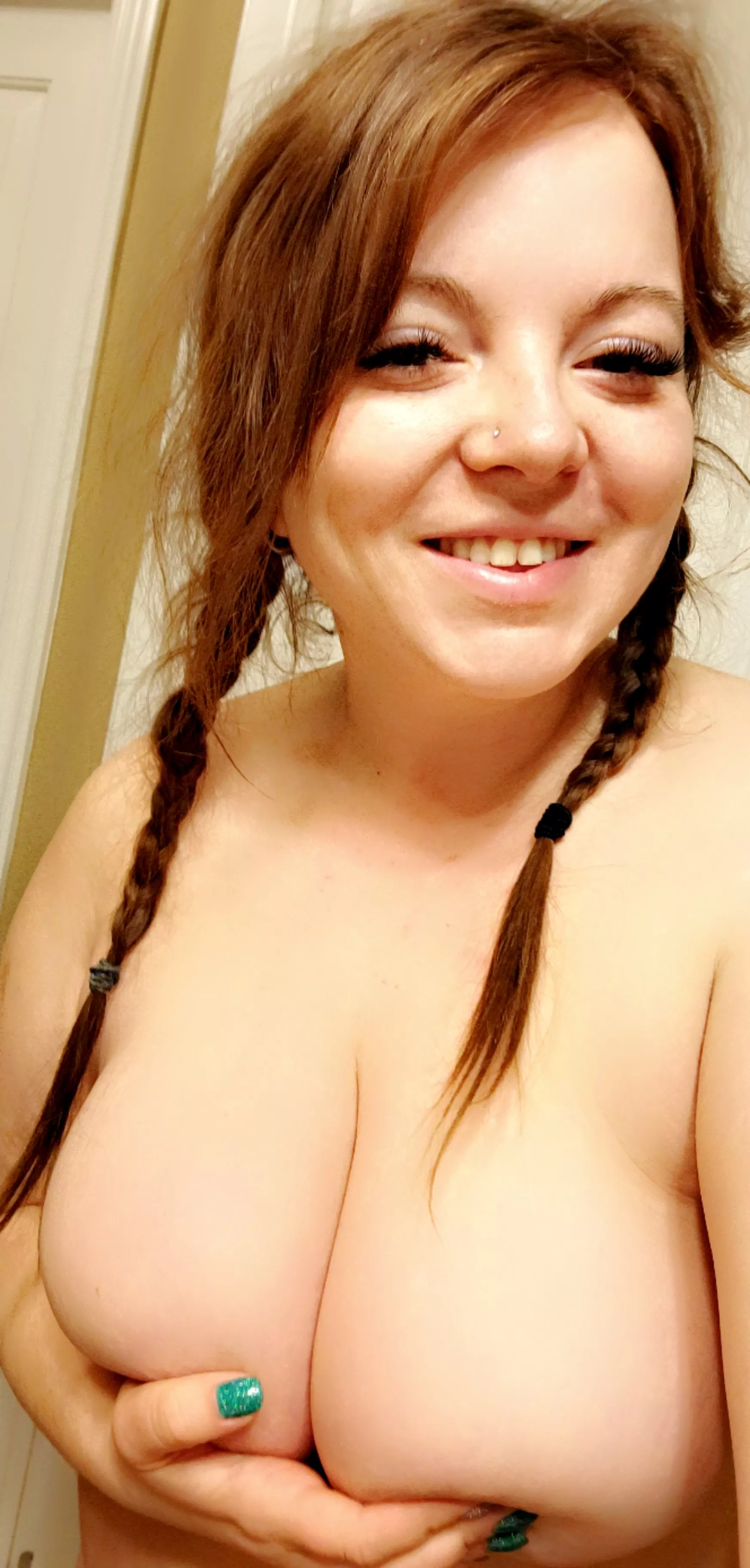 good night😘 posted by emmastonedOF