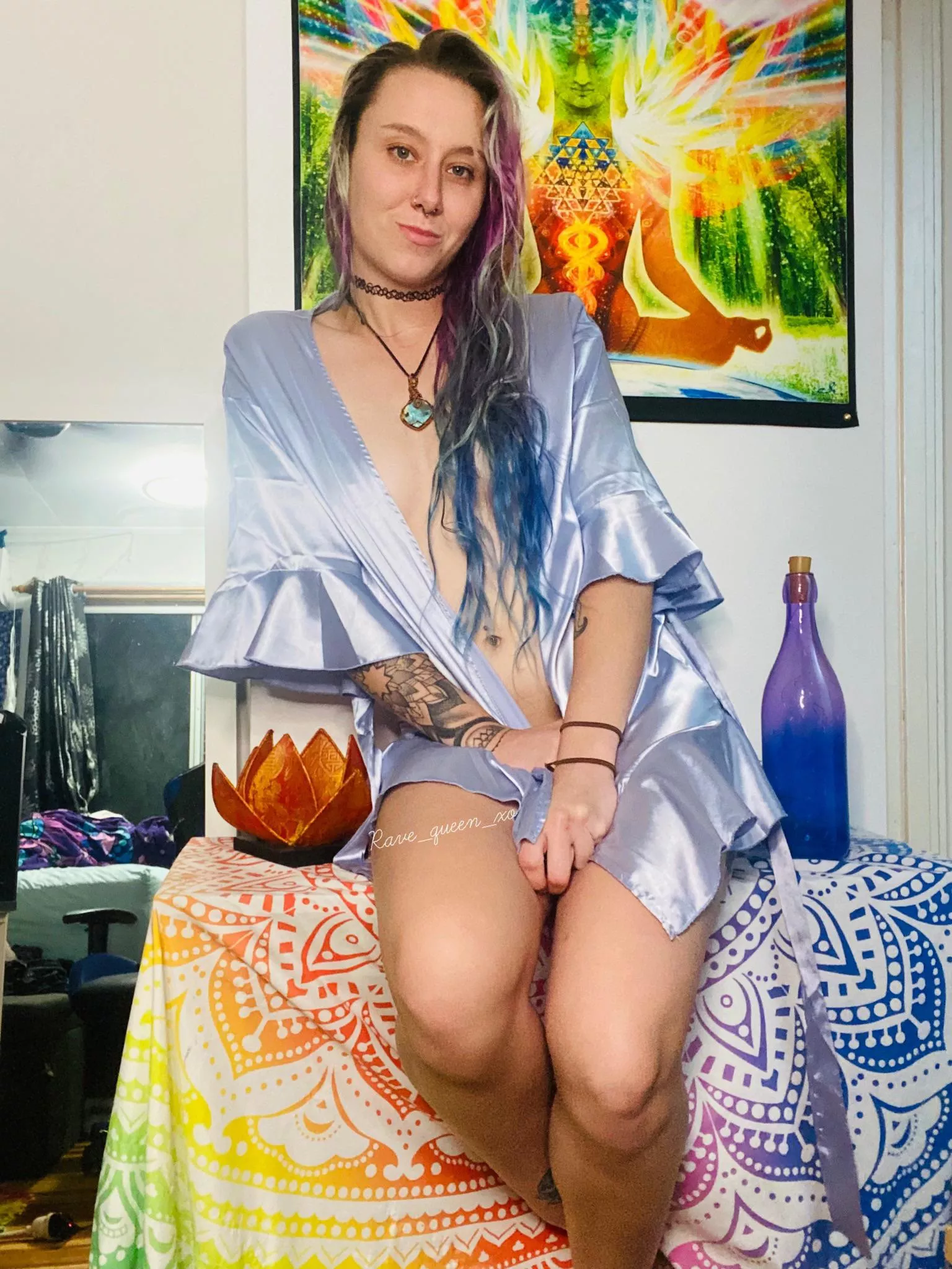 Good vibes only [f] posted by Rave_queen_xo