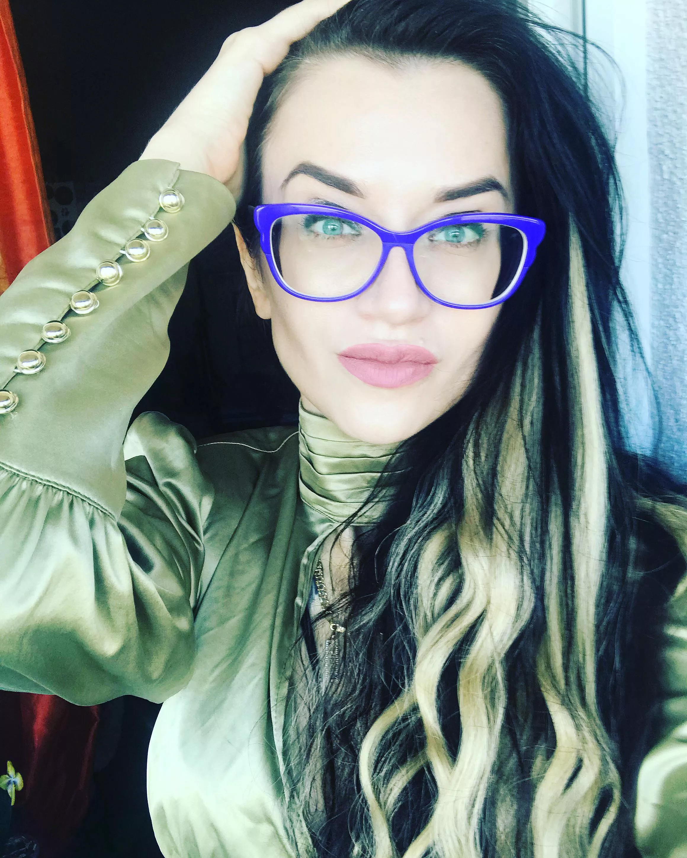 Good weekend everyone ♥️ posted by Juliadomaina