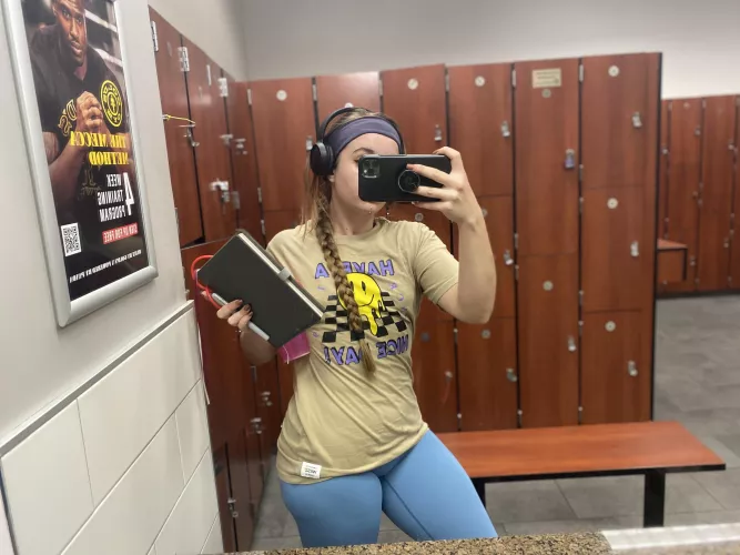 Goodnight [oc] [altgirl] by starrsusedpanty