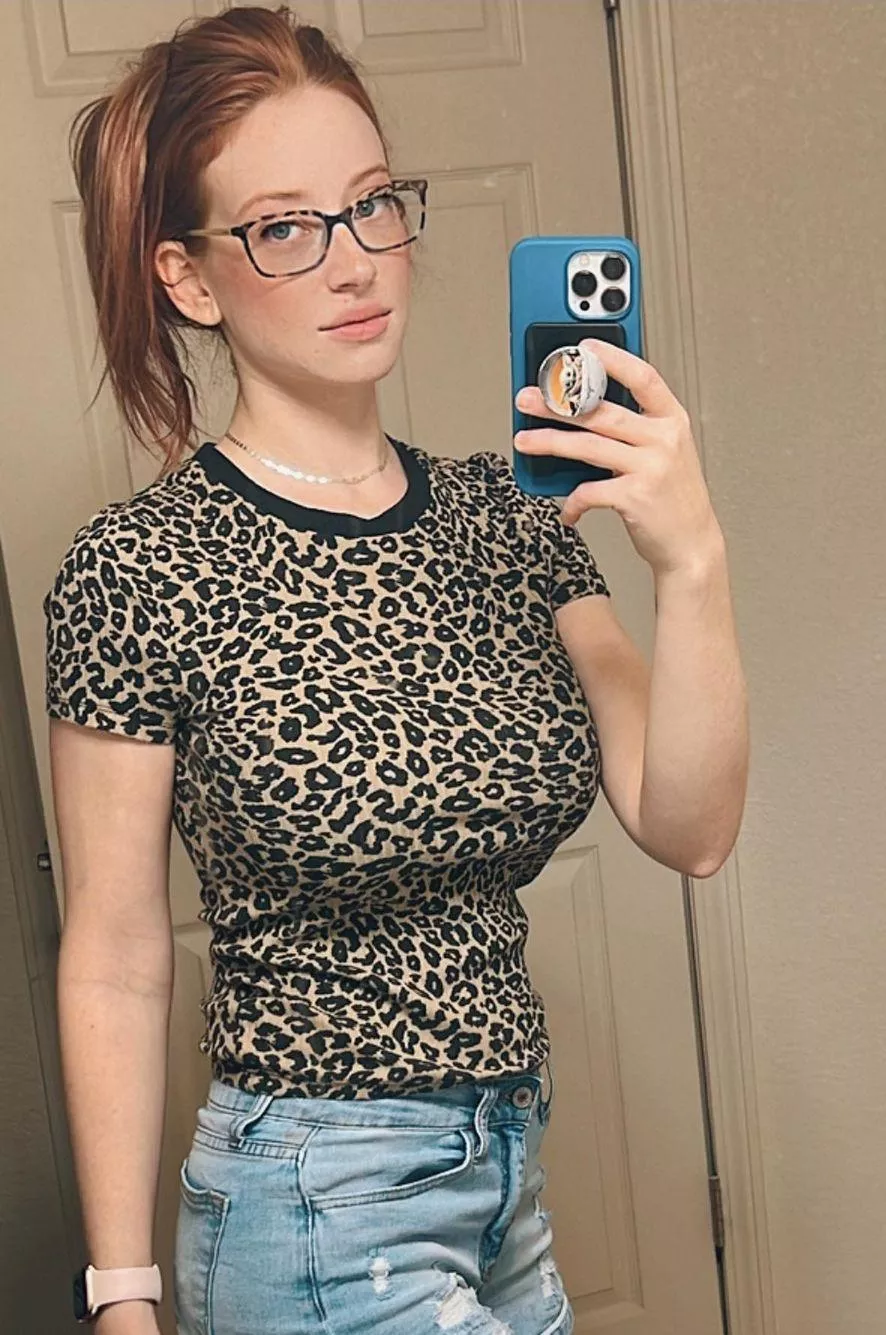 gorgeous posted by Lev-Parnas