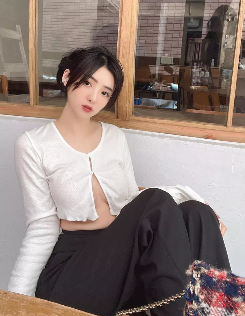 Gorgeous girl posted by brownsoul85