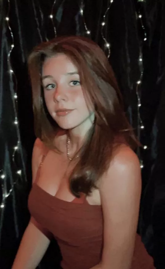 Gorgeous IRTR posted by throwawayfapsalotmcg