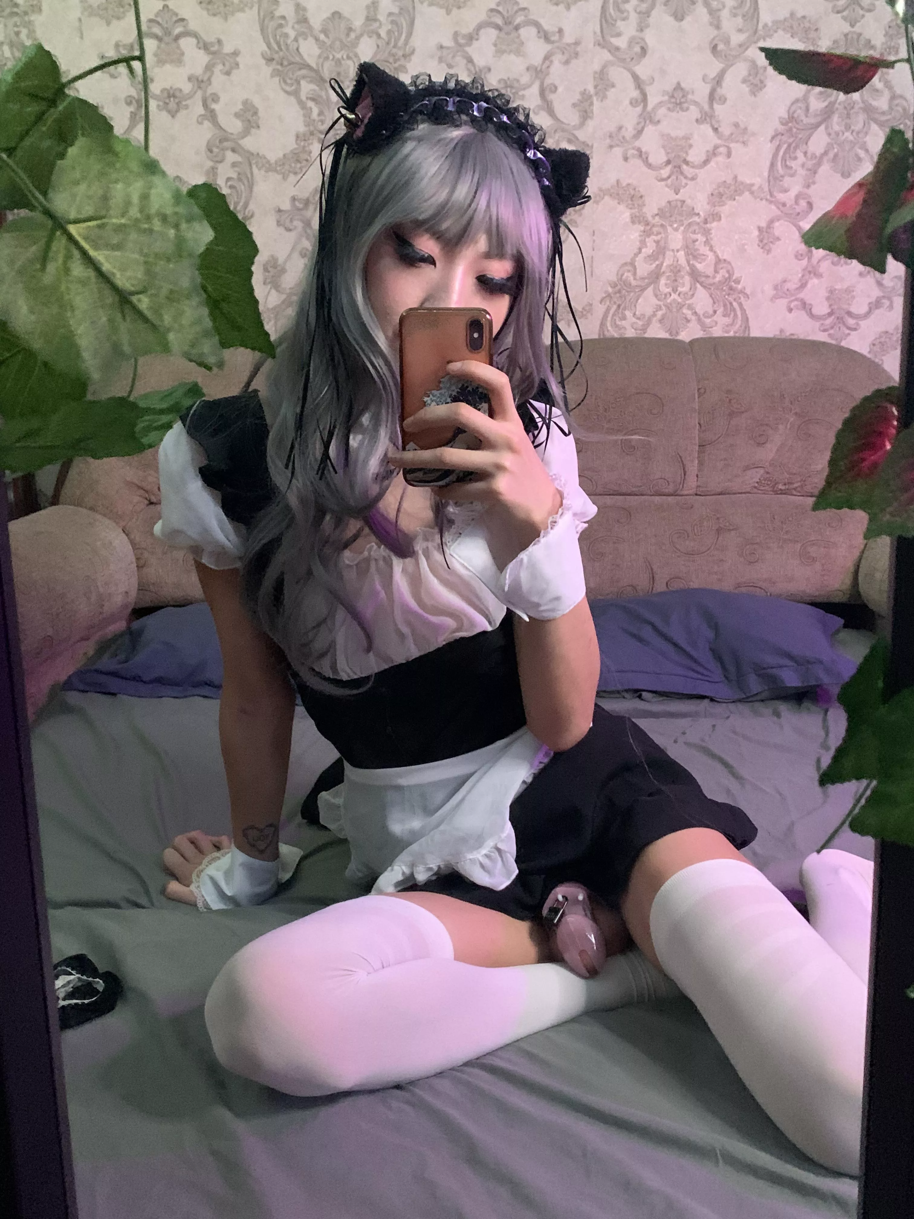 Gos I wish for someone get me locked forever😫 posted by softcutedead