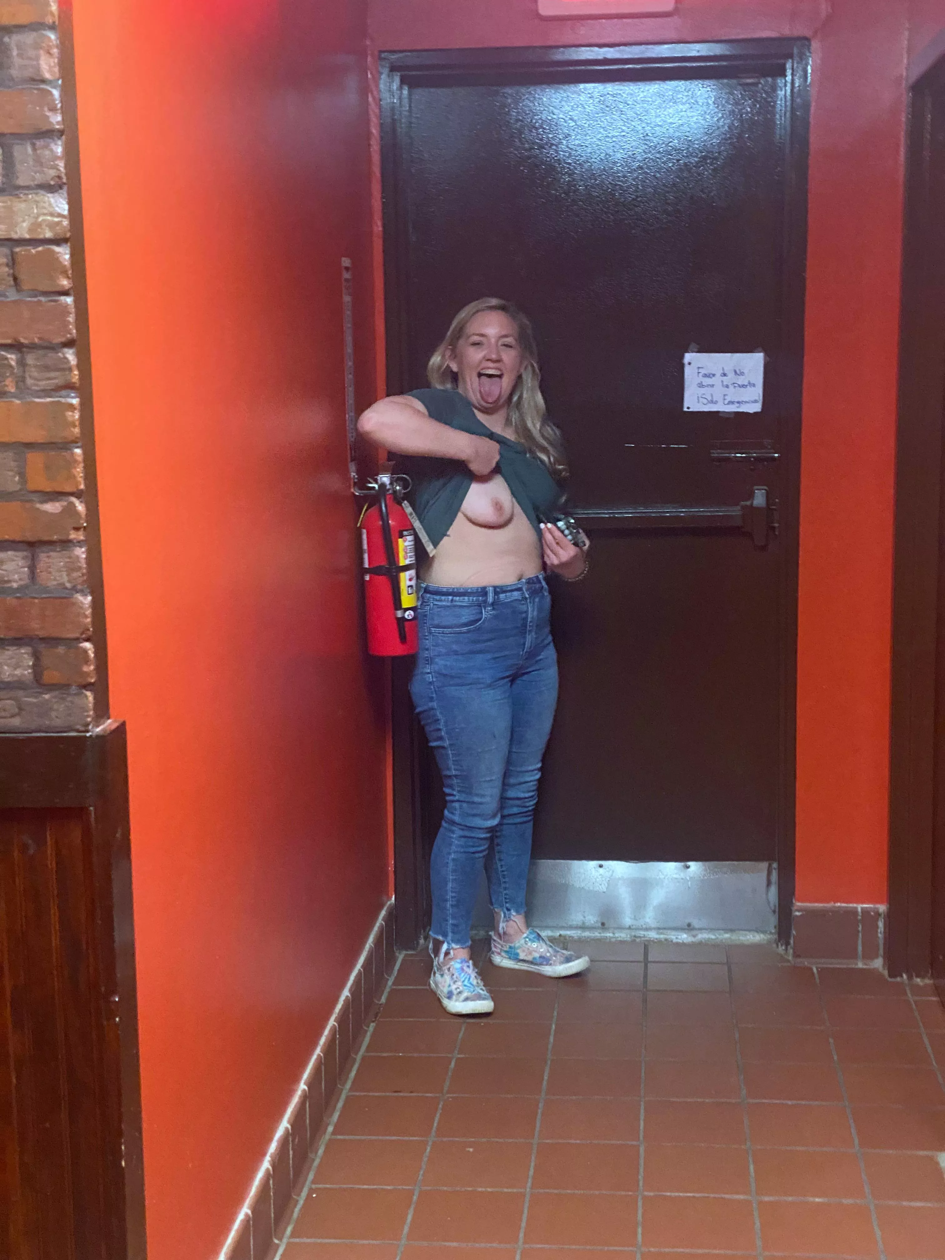 Got a little too drunk on Cinco De Maya [F] 30 posted by throwaway6302020