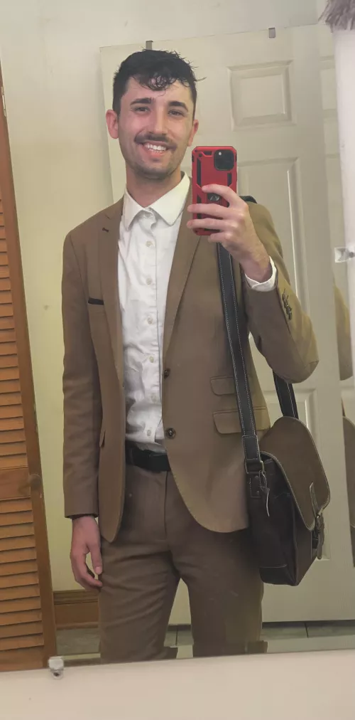 Got a new bag for work! Just big enough to hide my Switch in 😂 by UpsideDownOnly