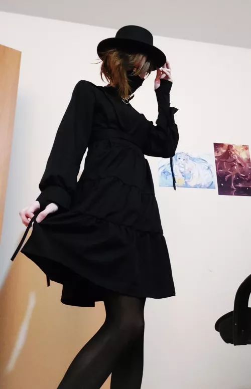 got a new dress. im going to become a witch 🌟 🌩 . but first I must find a bigger hat ¯\_(ツ)_/¯ by Nar1A_zera