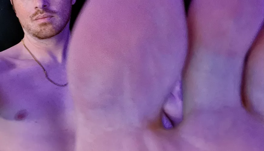 Got a special spot for you right in between my big toe ;) by EldrichMK7