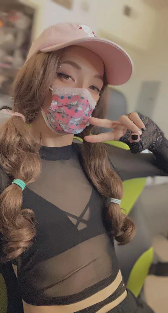 Got dolled up just to play some elden ring 🤪 posted by Coca_Lola_Doll