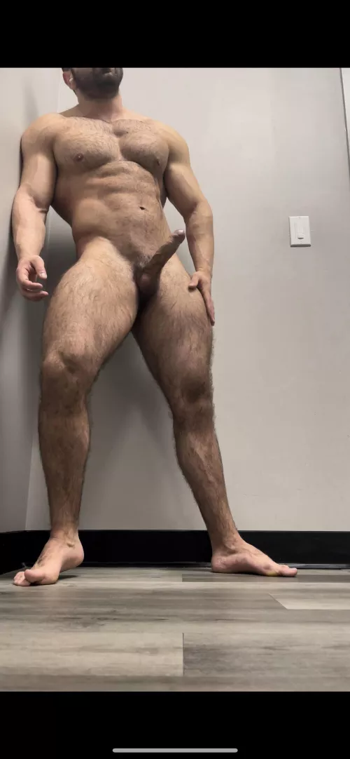 Got extra hard while flexing in the gym by fitlove69