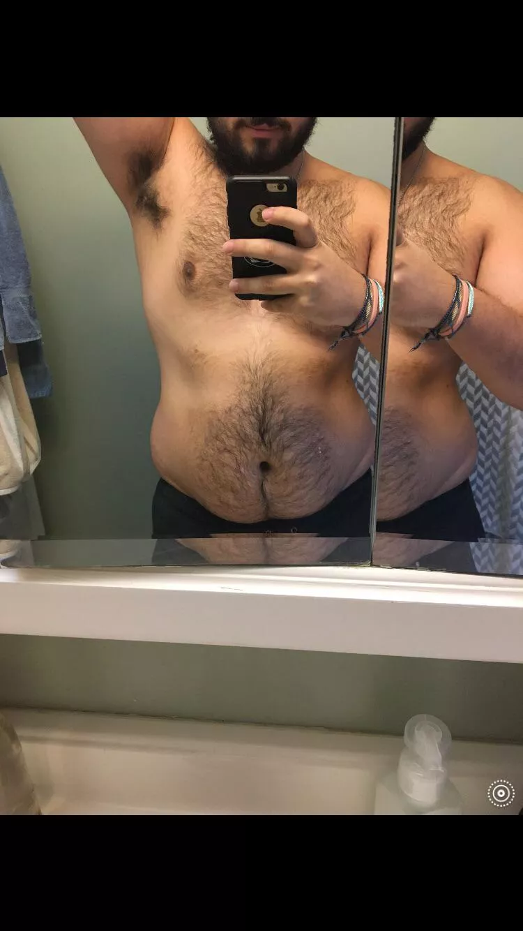 Got my beard in this pic OF in bio posted by Eaglesguy365