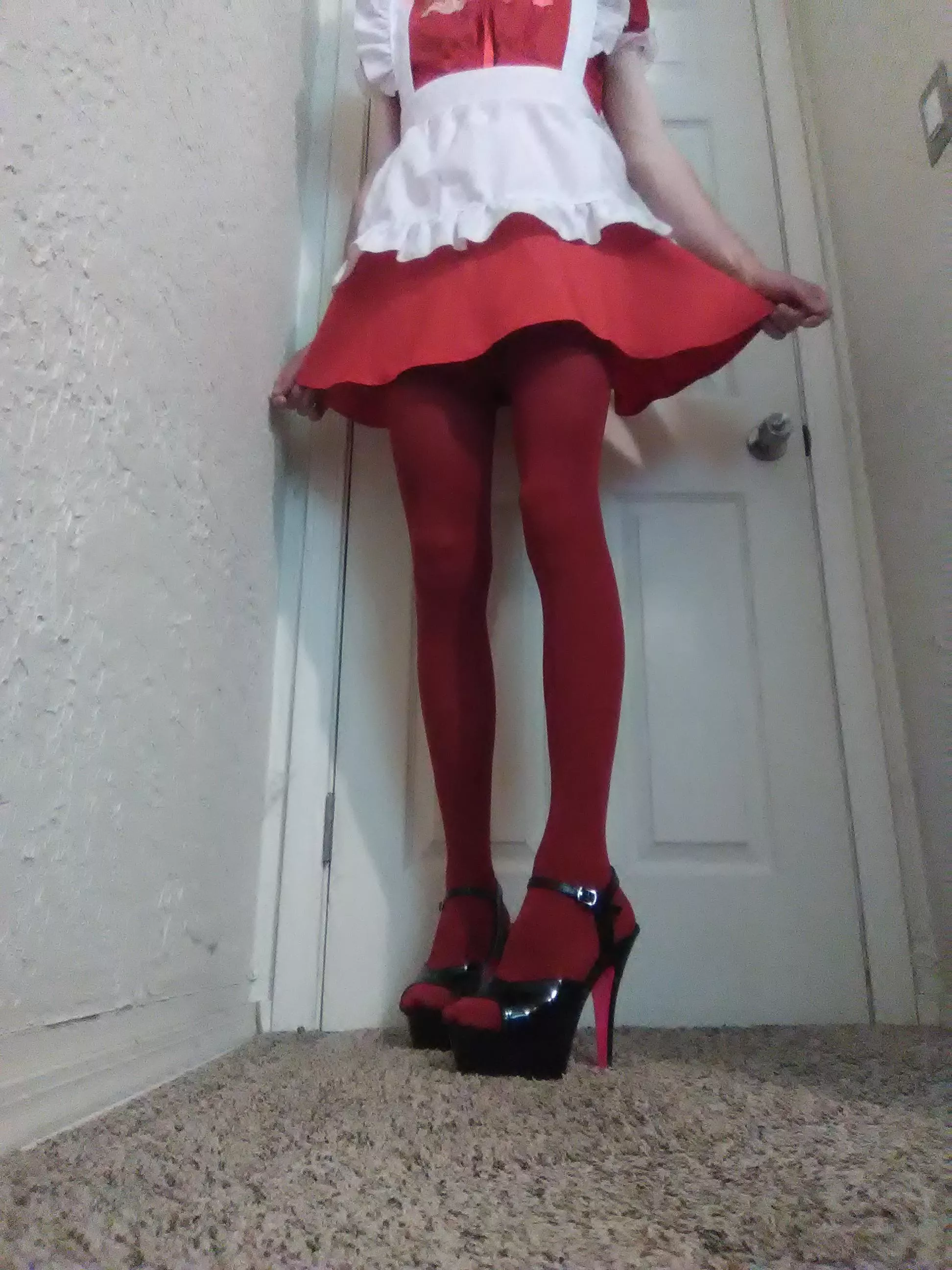 Got new shoes so had to post Happy Weekend Xoxoxo posted by Apprehensive-Rub-458