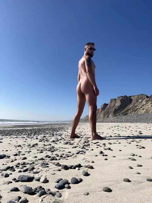 Got plenty sunburned. by gentletentacle