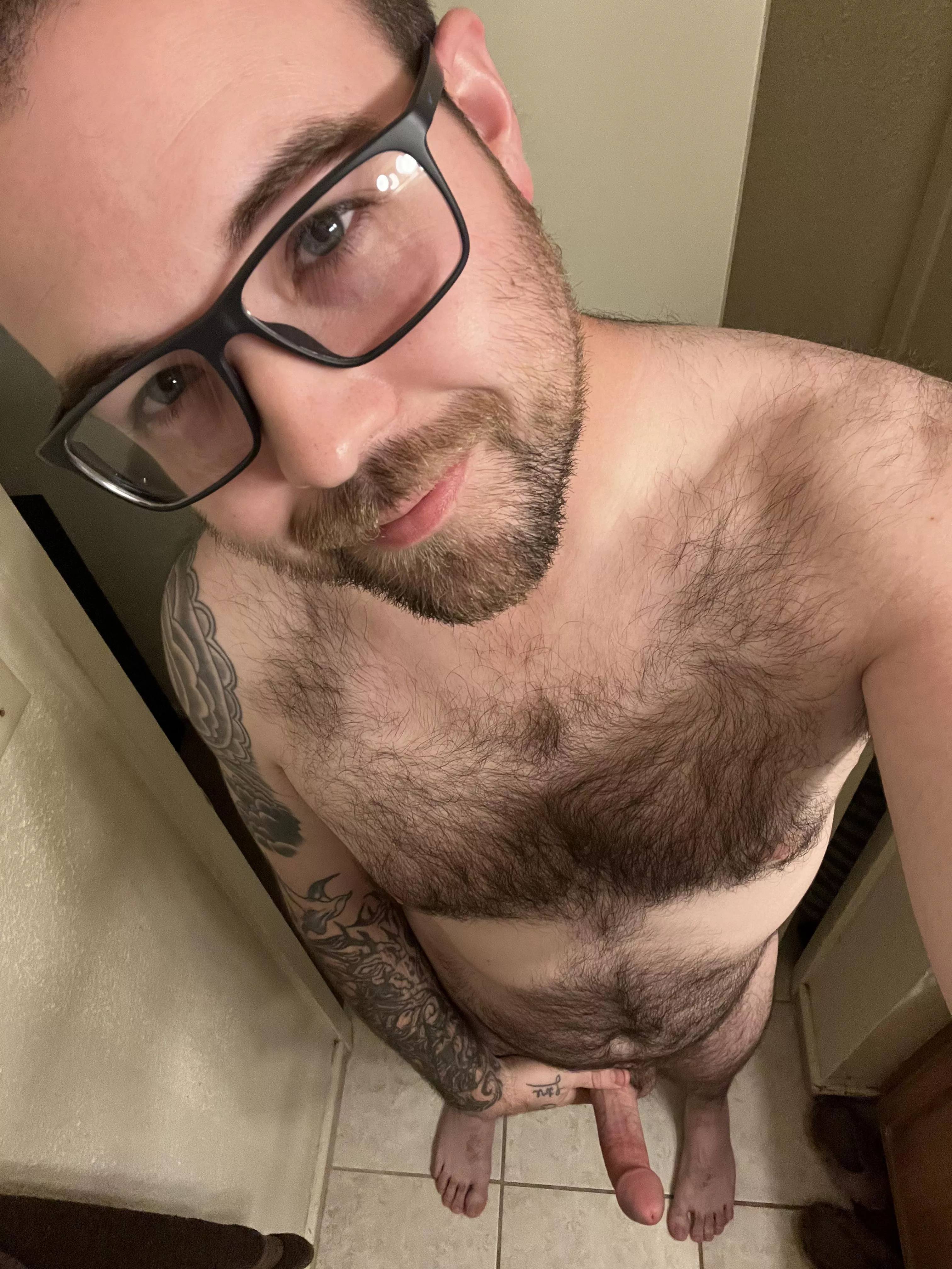 Got some new glasses, what do you think? posted by LornaPorn93