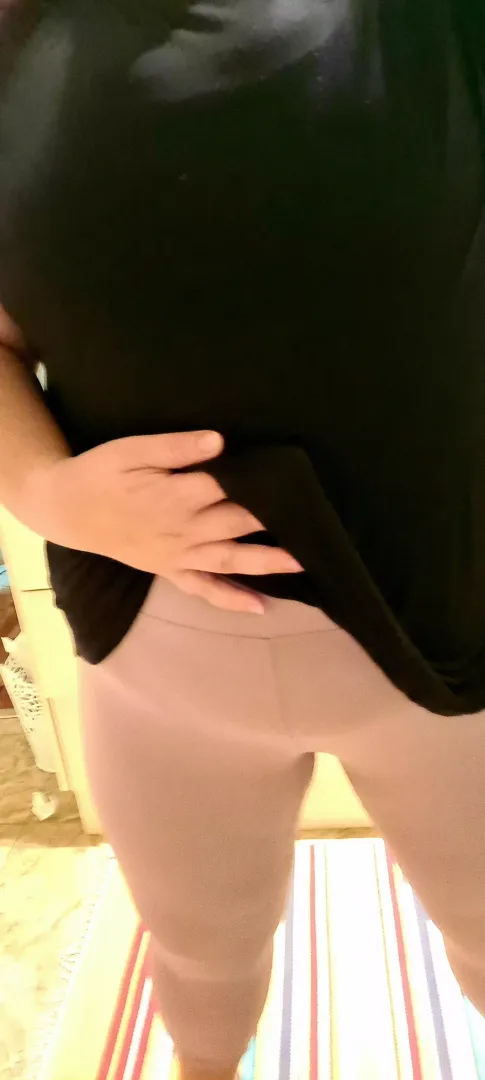 Got some new leggings . . . posted by xxxTinkerFairy