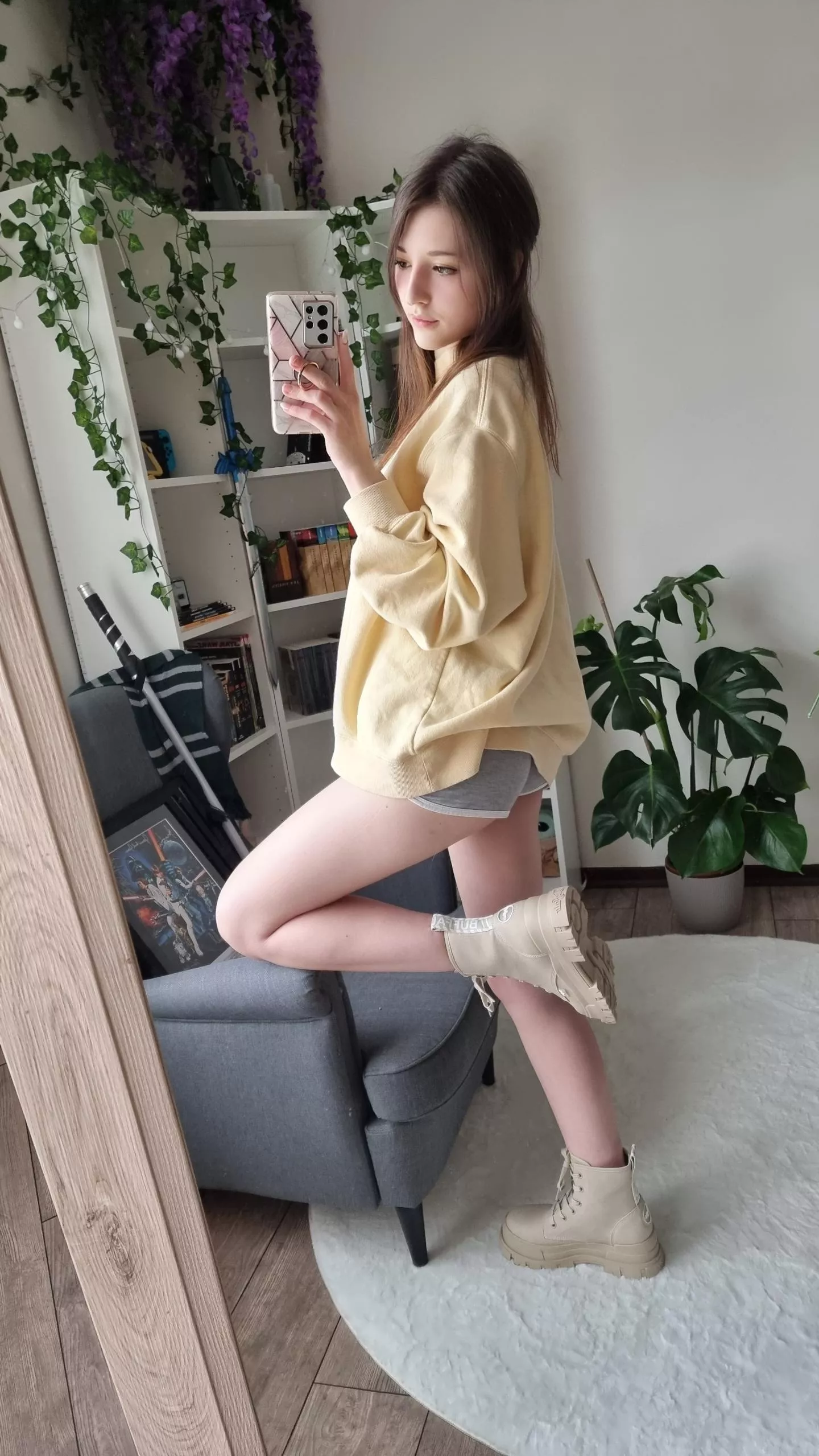 Got some new Star Wars posters to hang on my walls [F] 👉🏻👈🏻 posted by AryaPumpkin