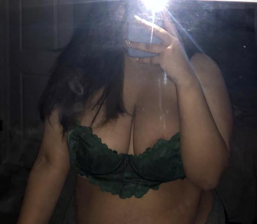 got strapped for the first time yesterday and i can’t stop thinking about it 🤤 posted by slutty-sabine