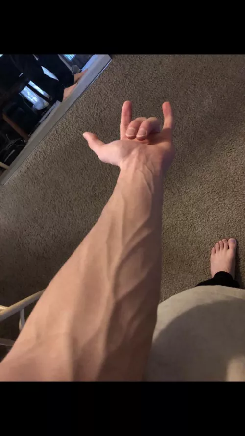 Got webs as my veins 🕸 by Beins8