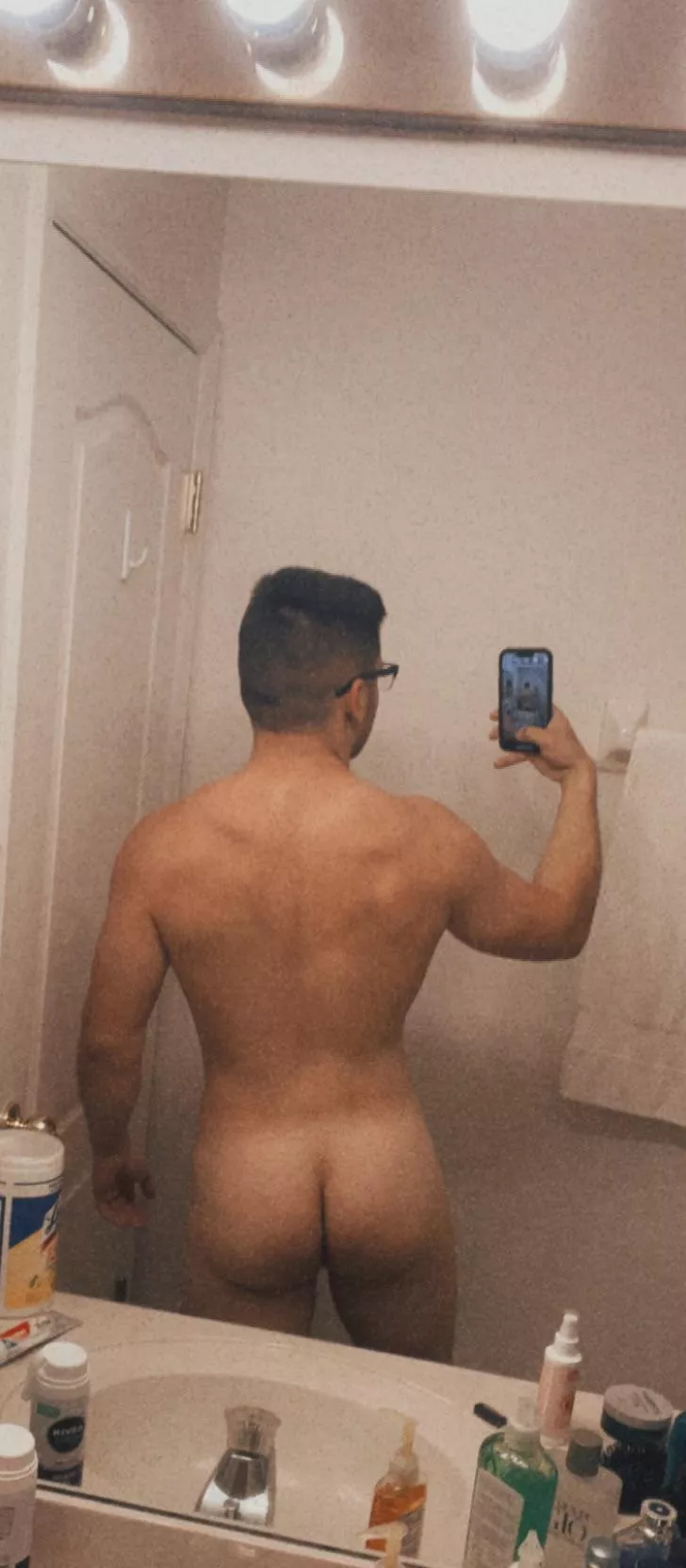 Gotta get rid of that tan line 🥵 posted by moneyhungryla