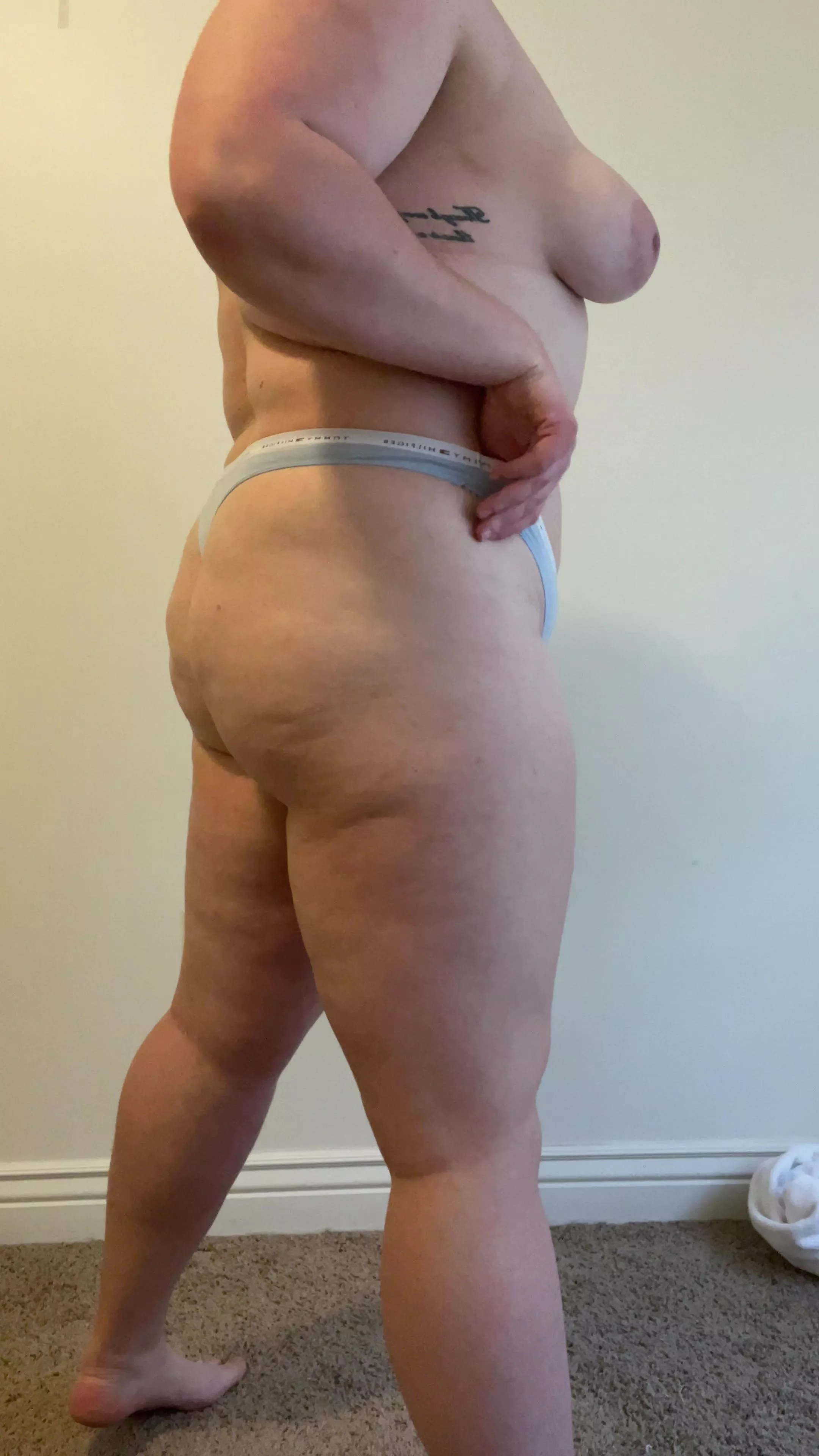 Gotta love being 6’ [f] posted by dani_princess