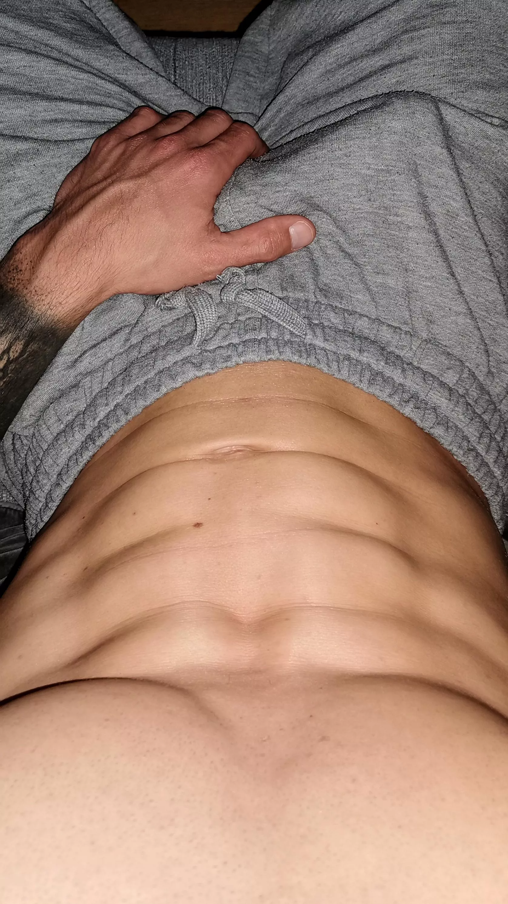 Gotta love grey sweatpants posted by -xhibitioniztluca-