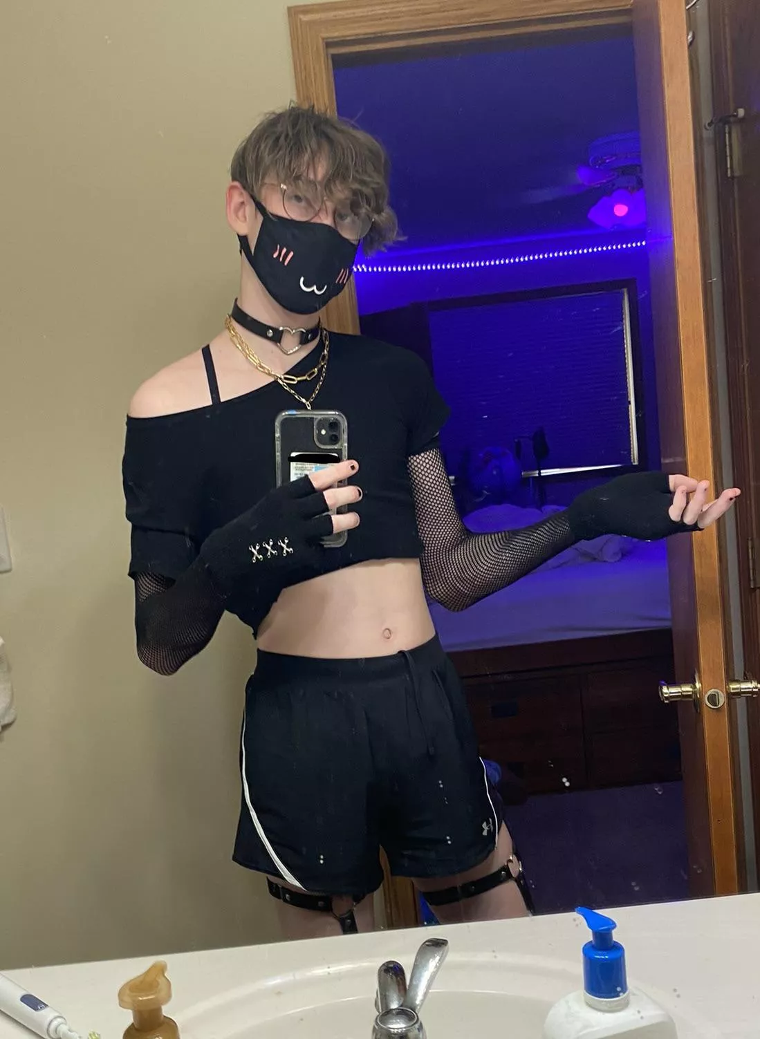 Gotta love it when you make your own top ❤️ posted by Rat_God74