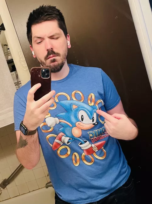 Gotta run fast. And learn to wink. by hyperhermes