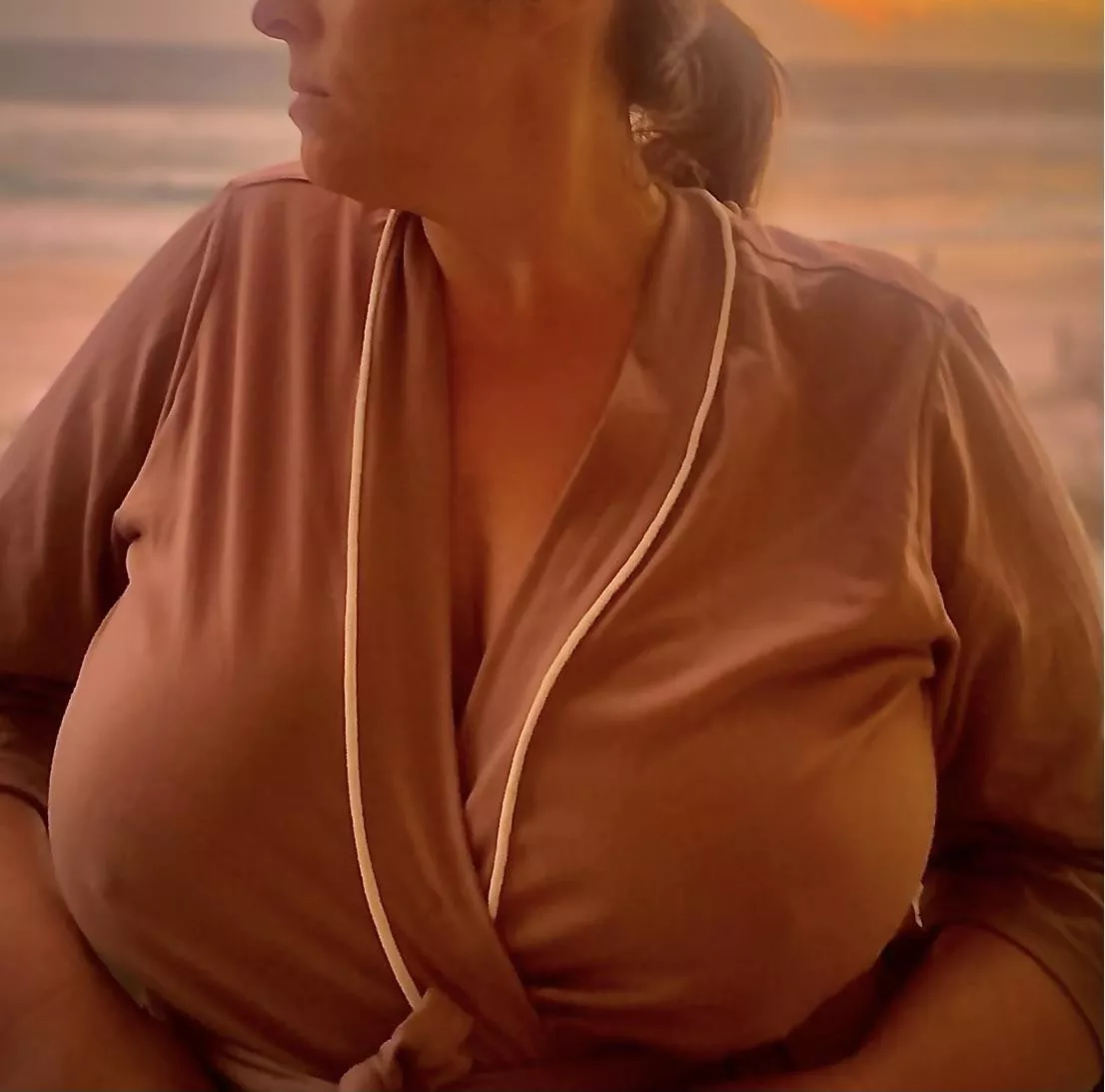 Grab hold! 40f posted by Sexywifehot