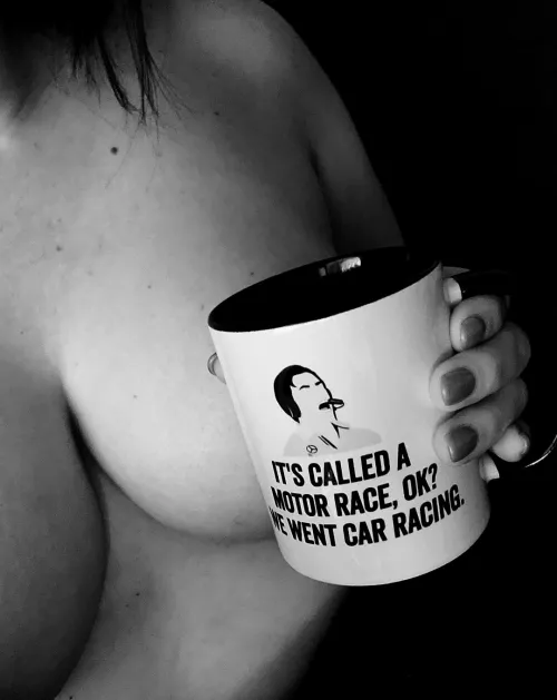 grab me a refill before the race starts 🏎 by alexisallanx