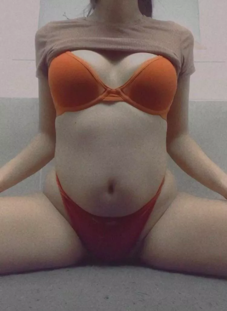 Grab me by the hips! posted by adventureprincess11