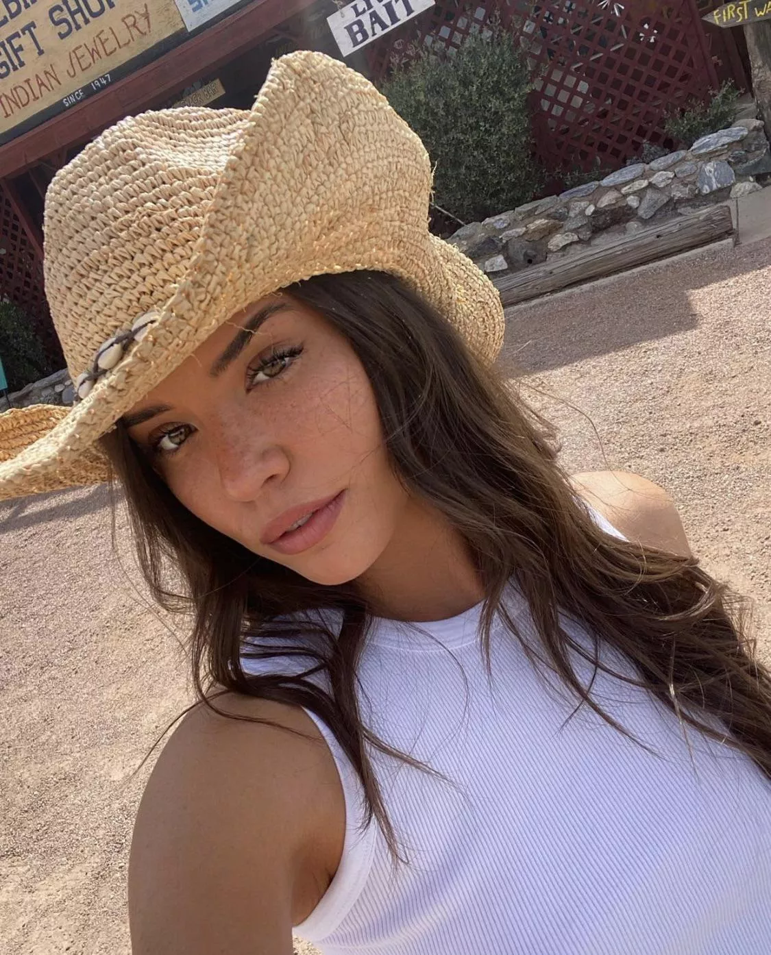 Gracie Phillips posted by cashmere1977-2