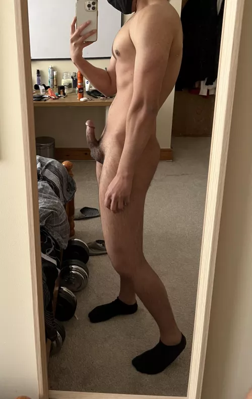 Gravity defying ? by Otherwisepurpose174