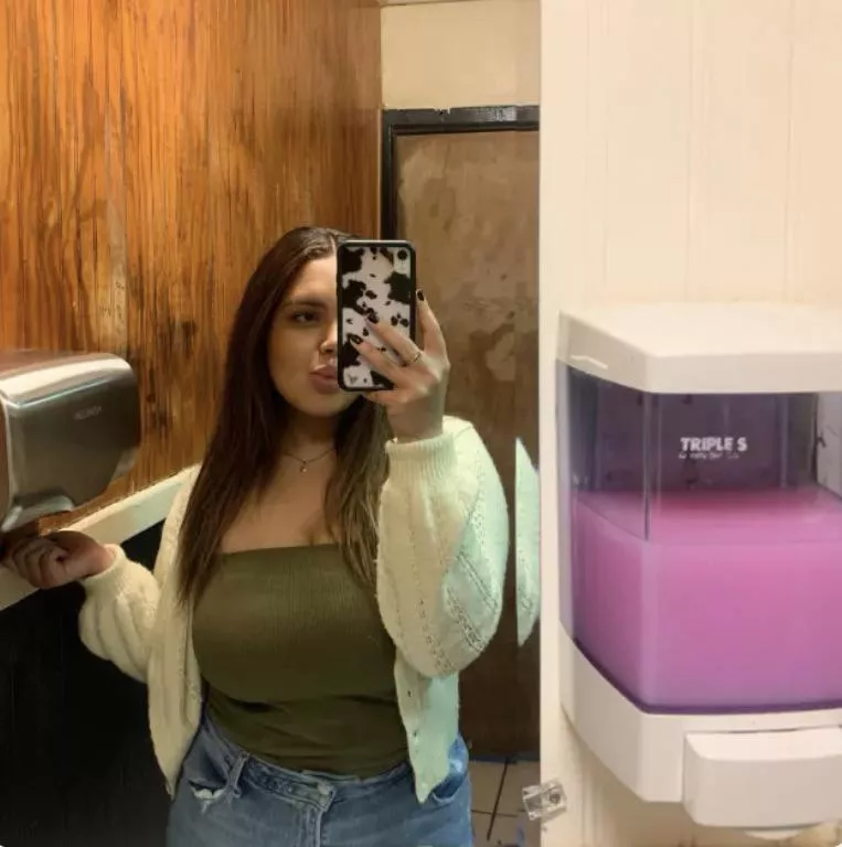 Green posted by jseth384