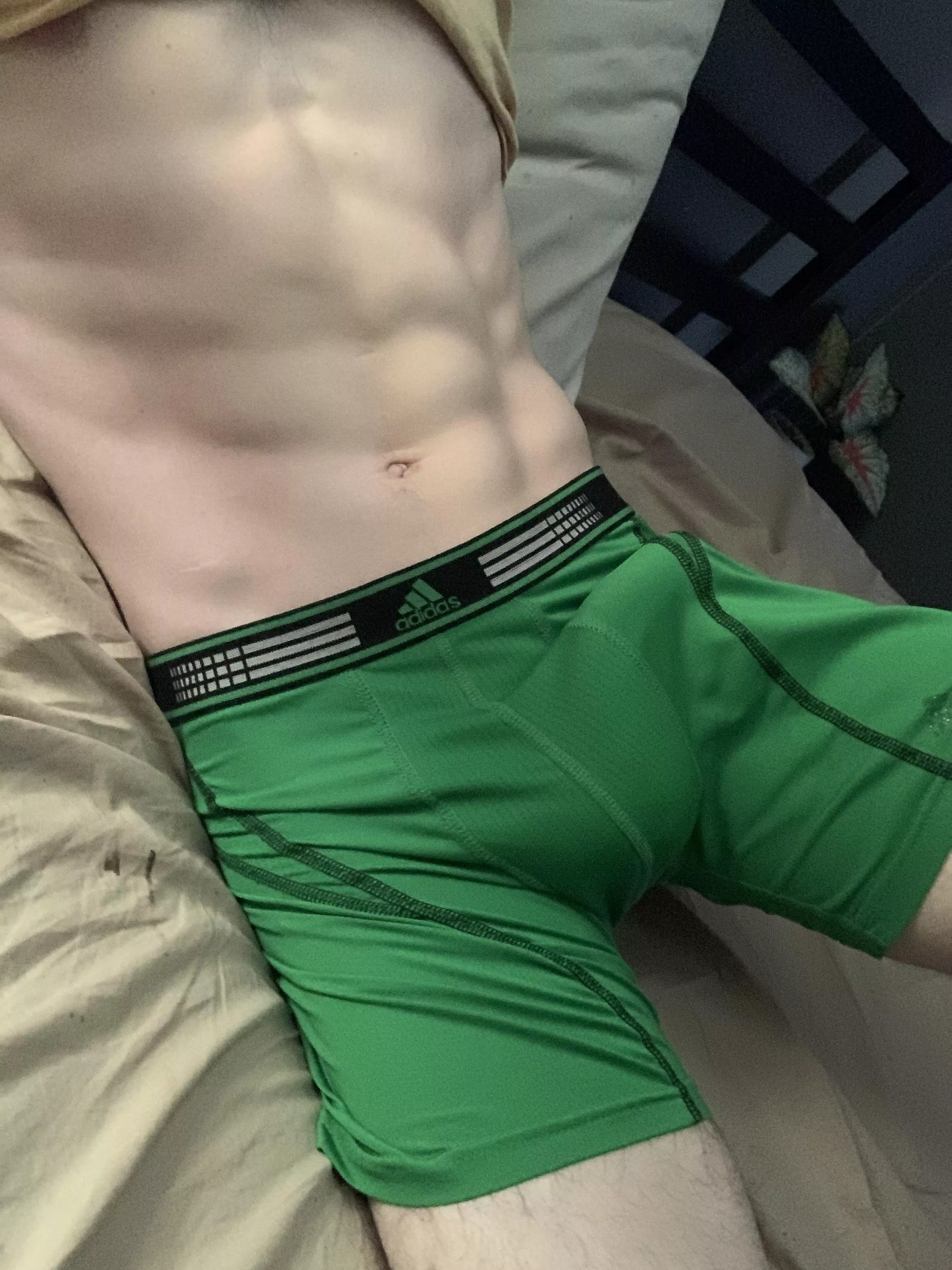 Green is my favorite color 😁 posted by GraciousCalzone