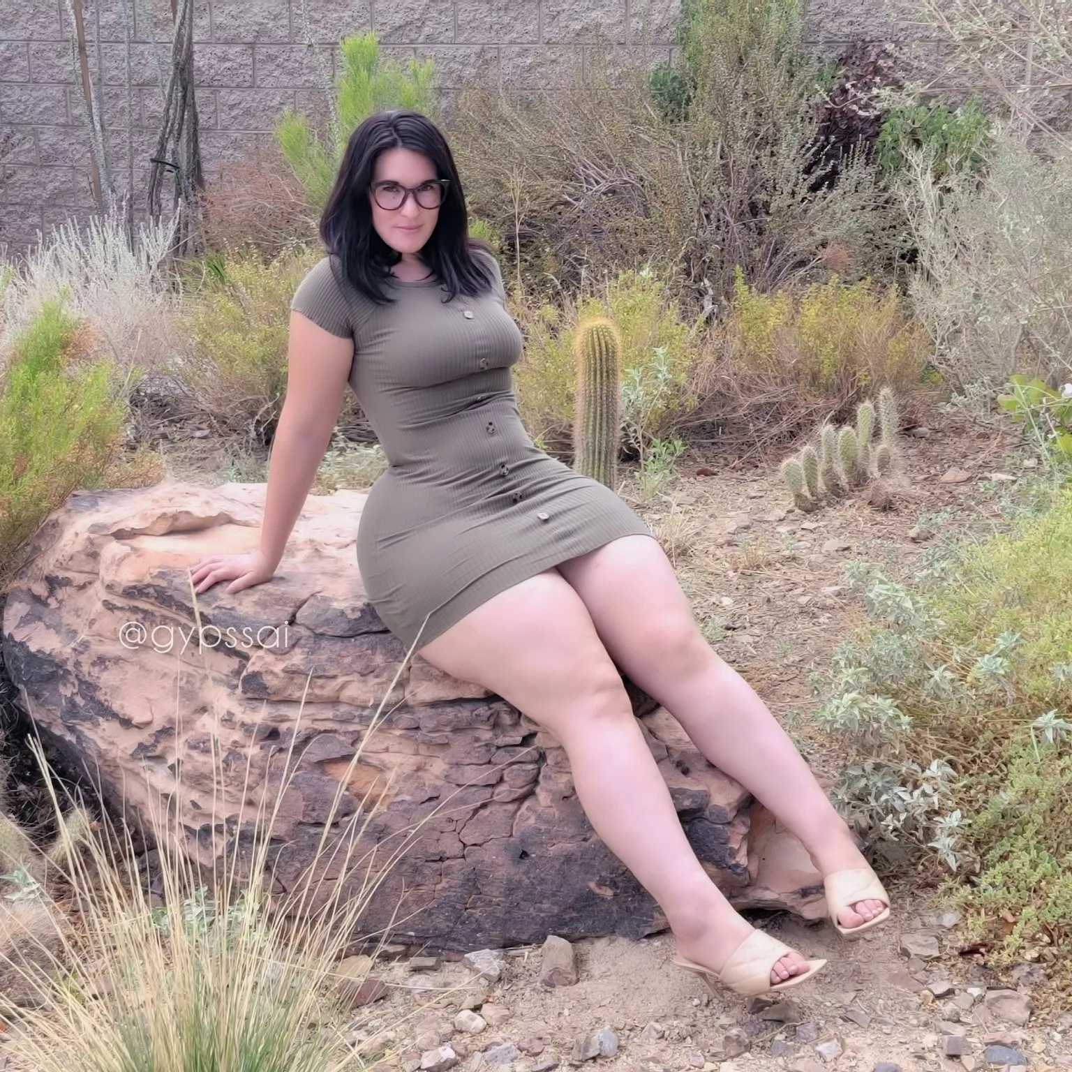 Green is my favorite color. What's yours ? 💚🌵 posted by gypssai