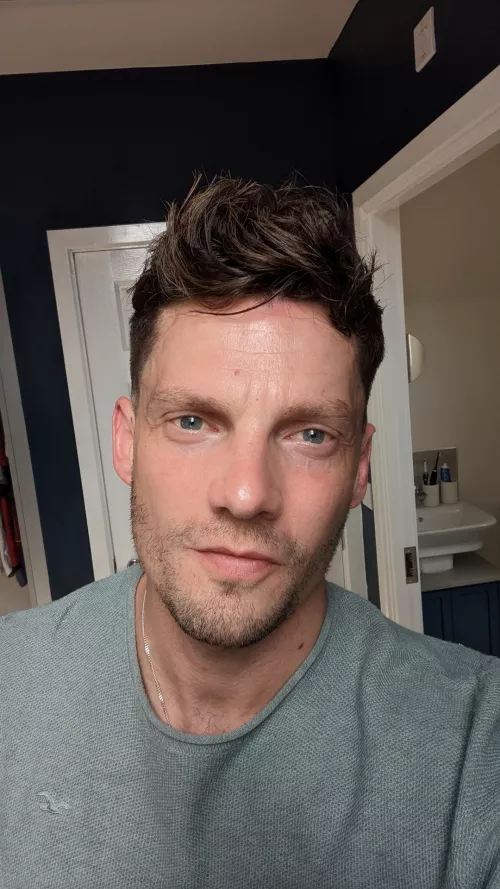 Greetings from London, UK...where are you from? by No_Post8064