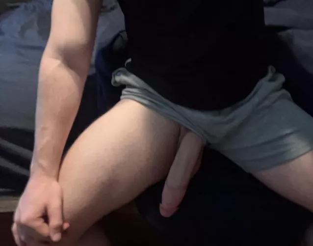 Grey shorts at the gym by frisky097