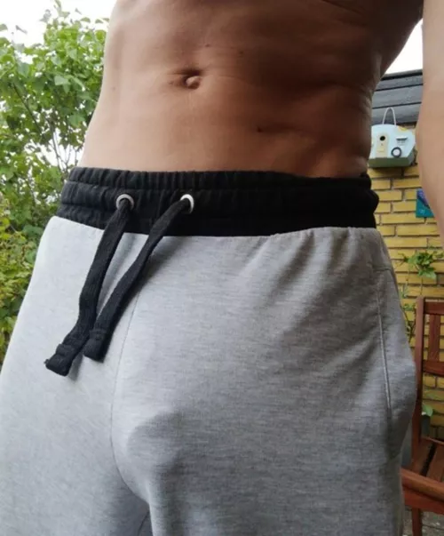 Grey sweatpants pake a perfect outline, right by BACONnor123