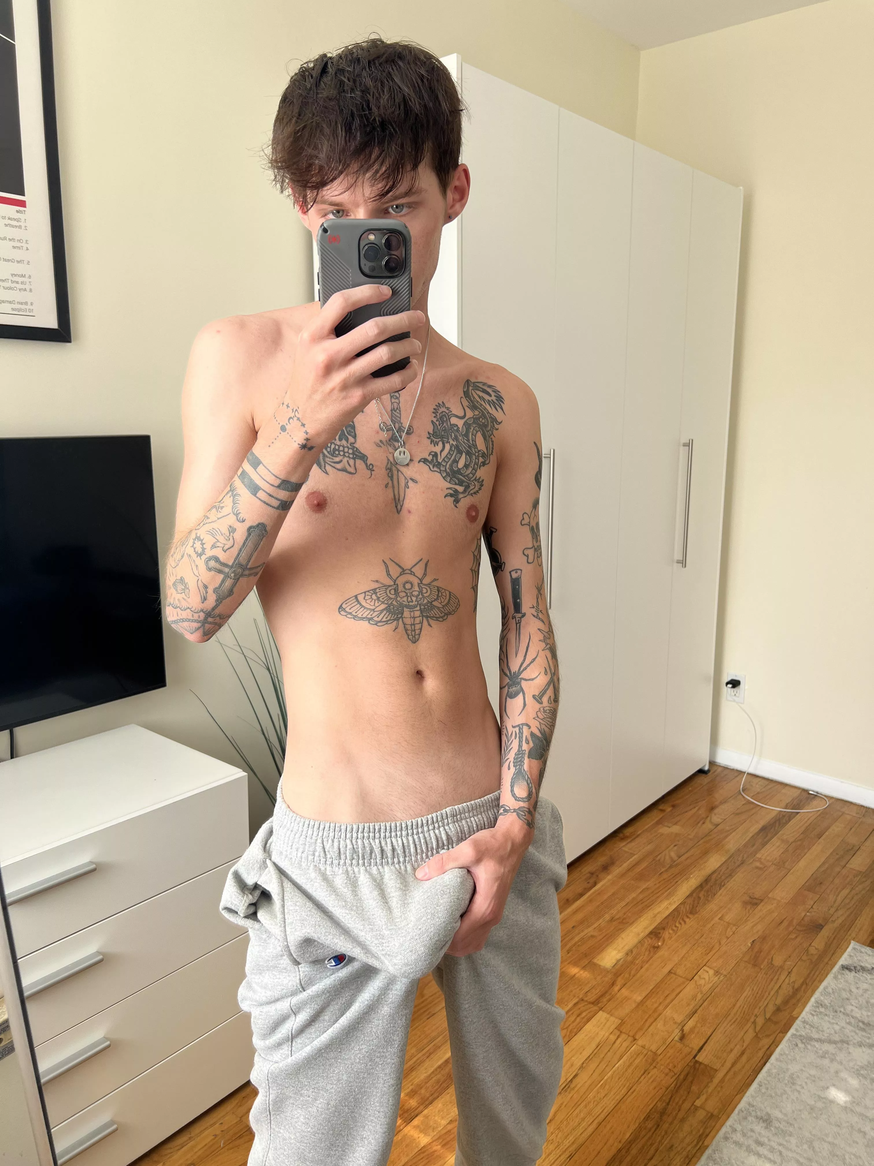 grey sweats always get me right posted by TheLukeStone