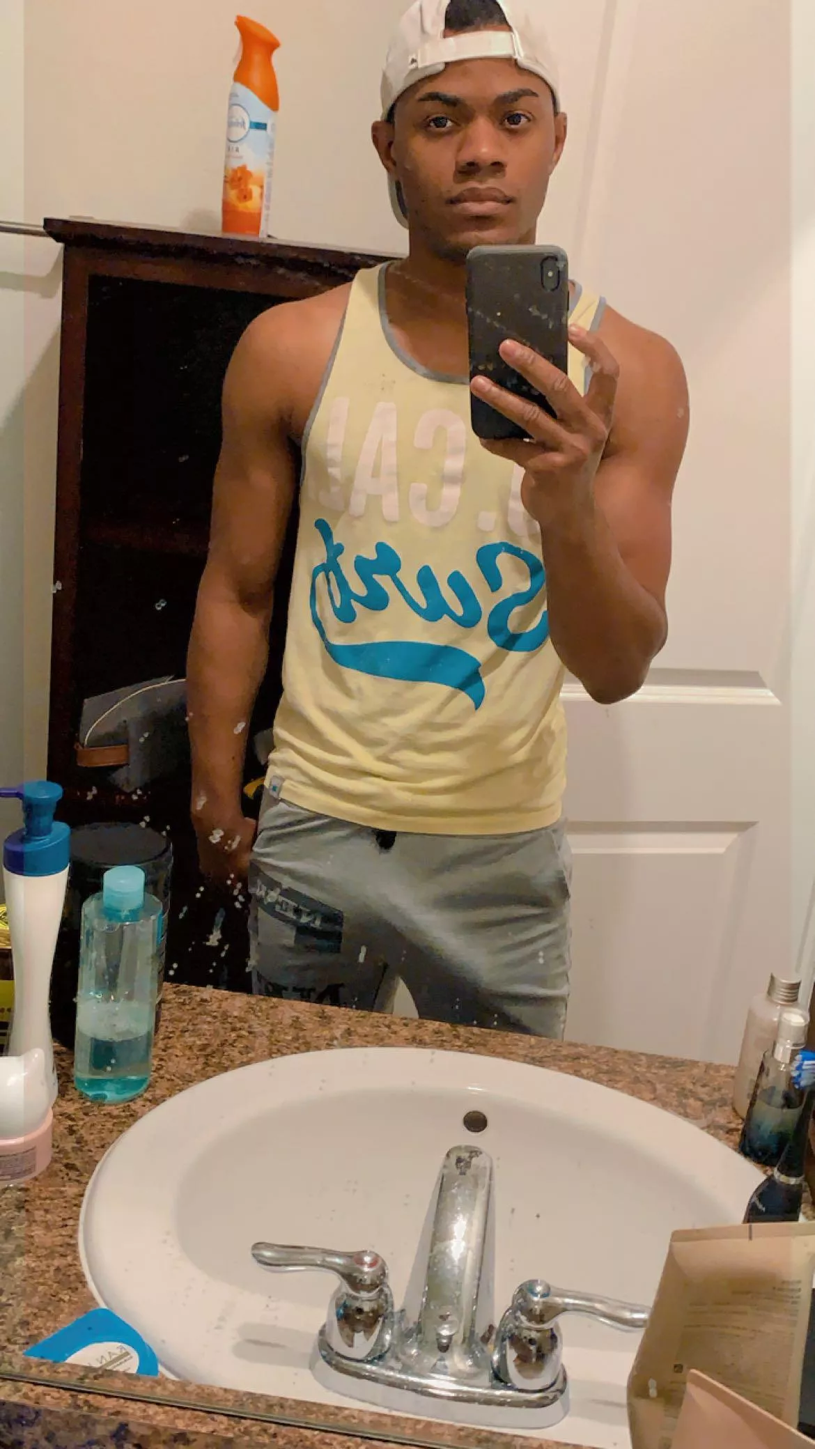 Grey sweats are always dangerous posted by HungBiGuyXXX