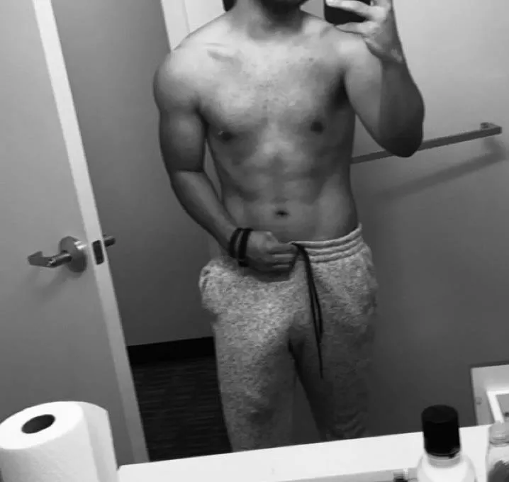 grey sweats posted by backinaction21