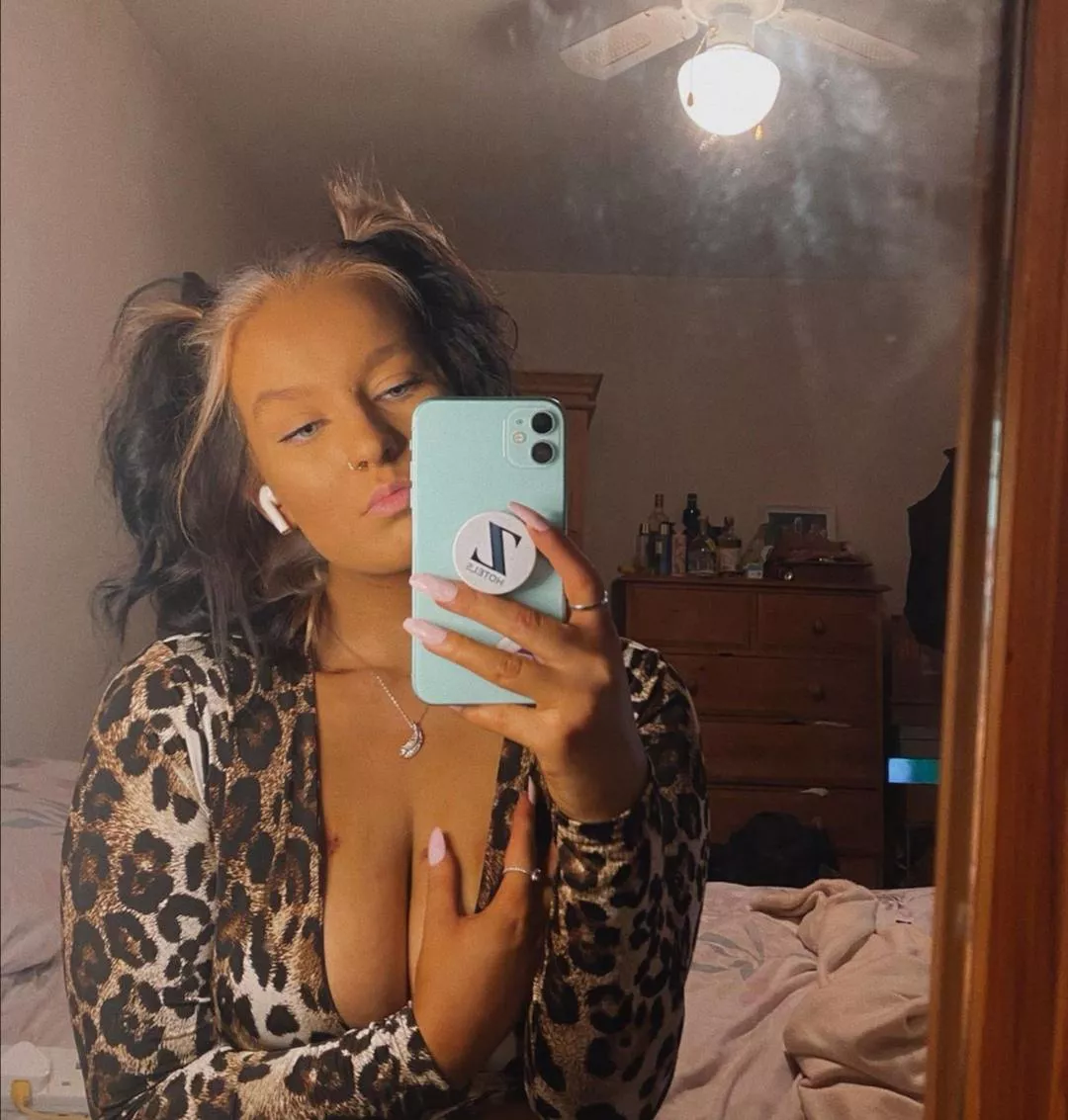 grope posted by International_Deal47