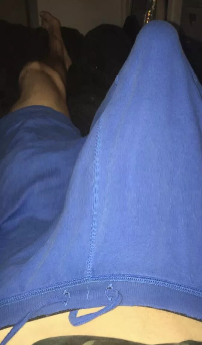 Guess my size from my bulge posted by younghunglad