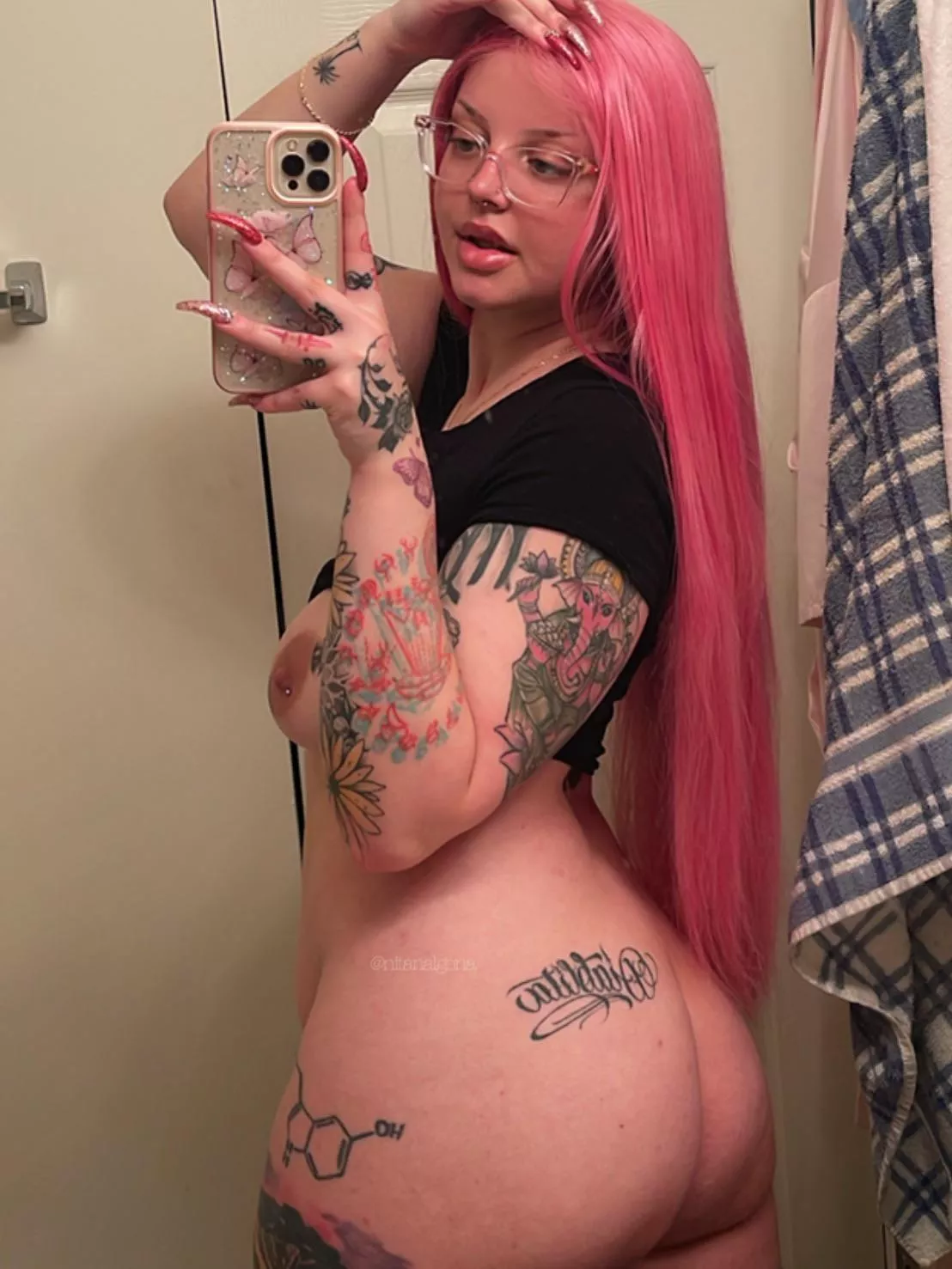 guess what else pink posted by nitanalgona