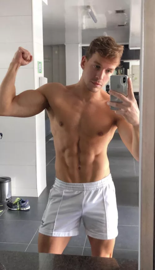 Guys do you like my TAN? by THEITSJOAO