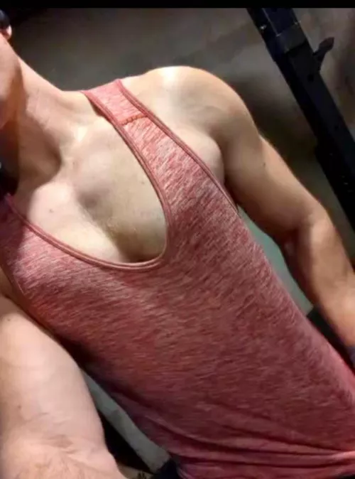 Gym bro doing gym bro things [35] by Potential-Sandwich99