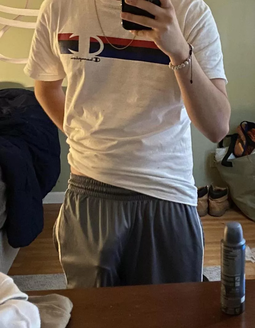 Gym shorts posted by sorbr13