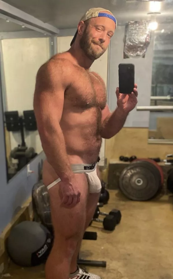gym shot posted by peludoporfavor